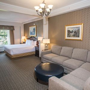 Grand King Room